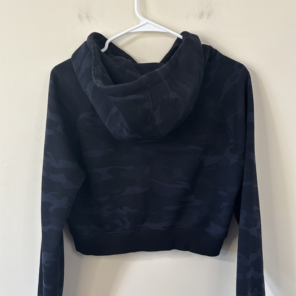 Alphalete Black Camo Cropped Hoodie Size Medium - Picture 7 of 9